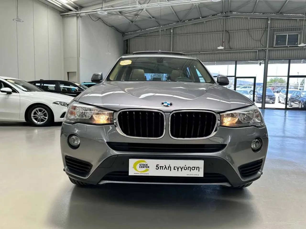 BMW X3 - View 3