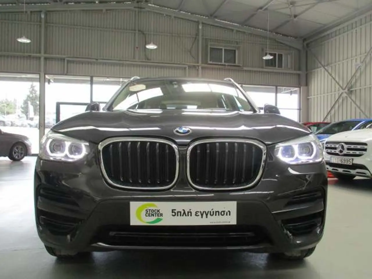 BMW X3 - View 2
