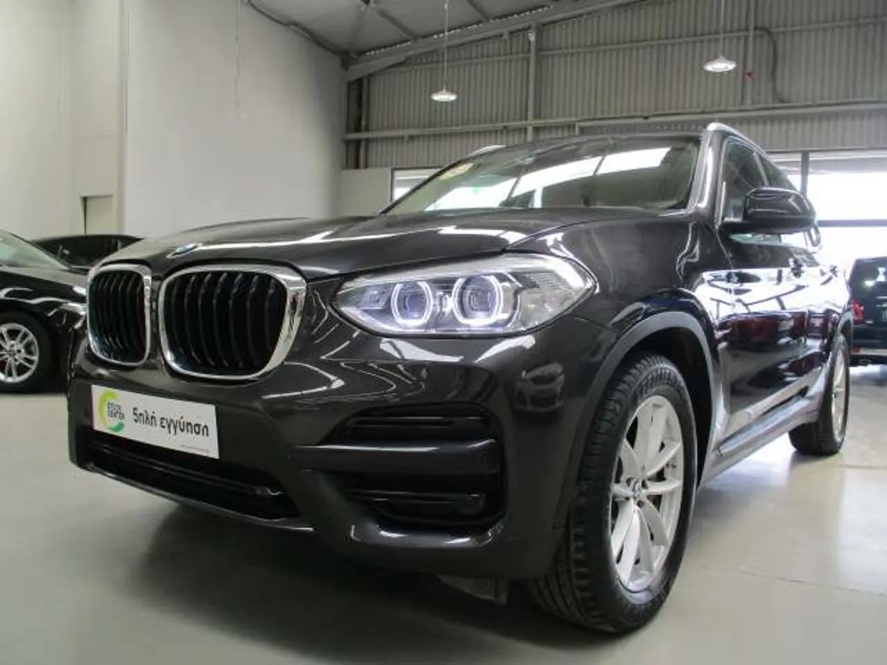 BMW X3 - View 3
