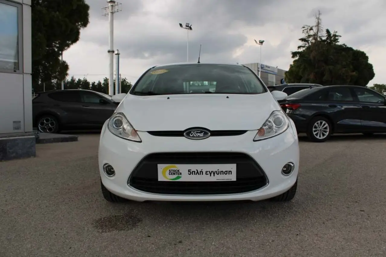 Ford Fiesta - View 2