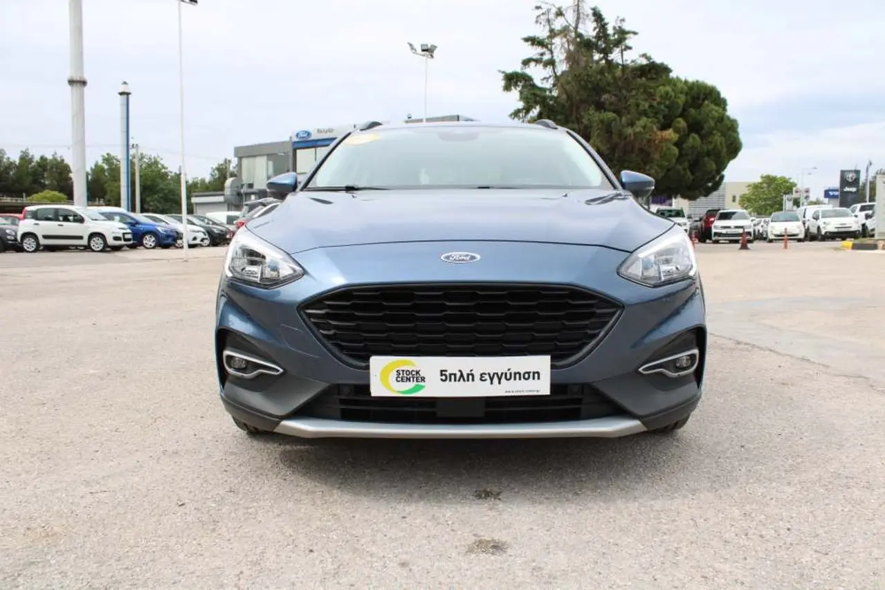 Ford Focus - View 2