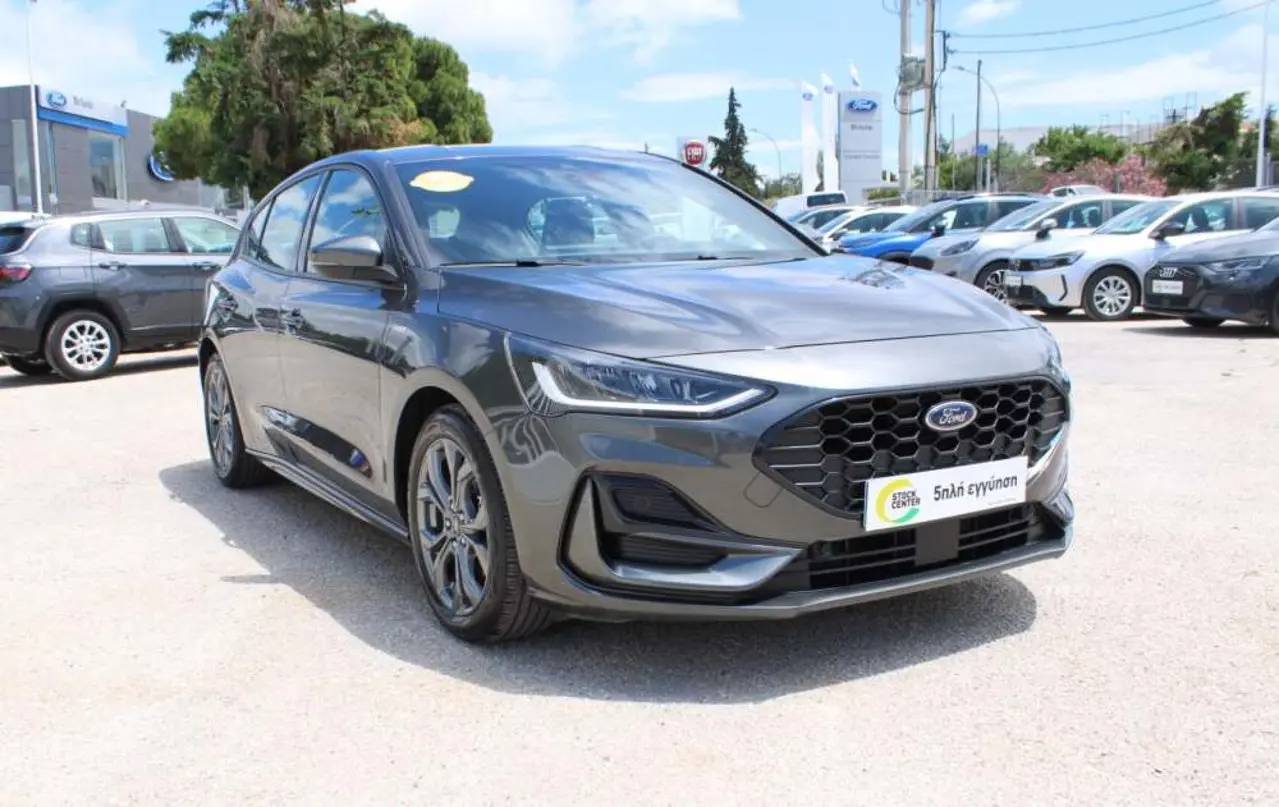Ford Focus - View 1