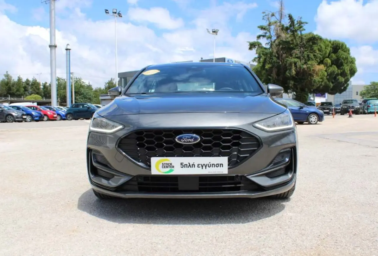 Ford Focus - View 2