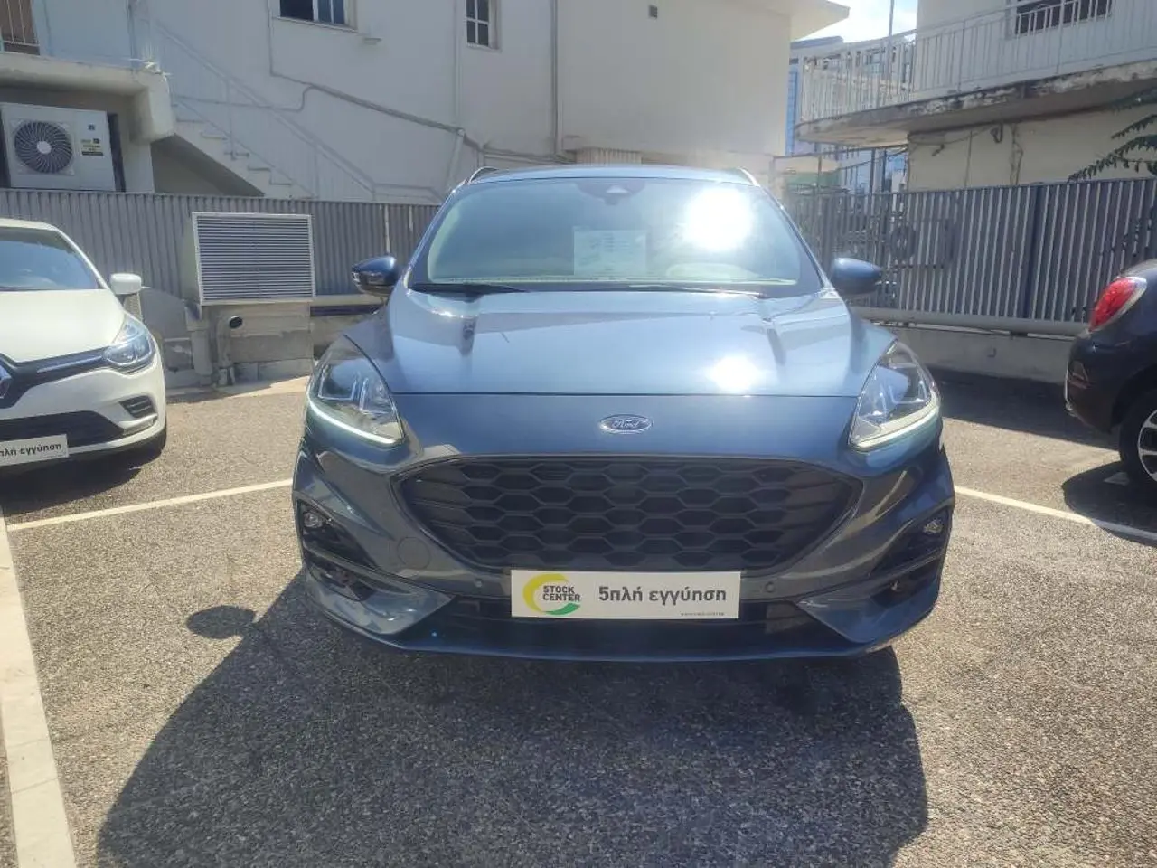 Ford Kuga - View 2