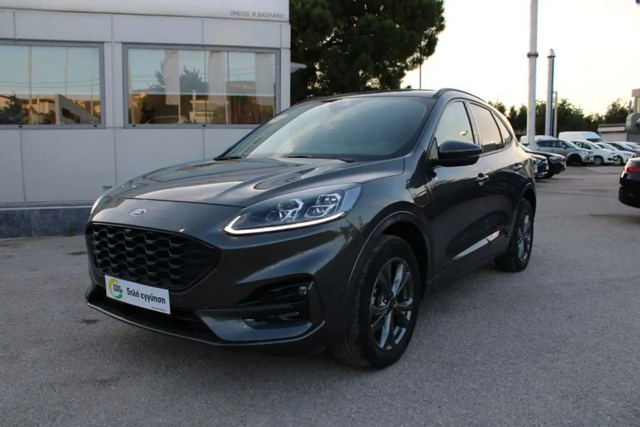 Ford Kuga - View 3