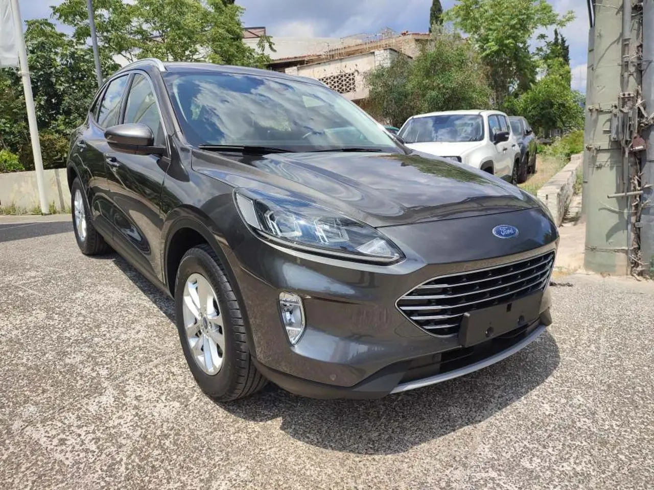 Ford Kuga - View 1