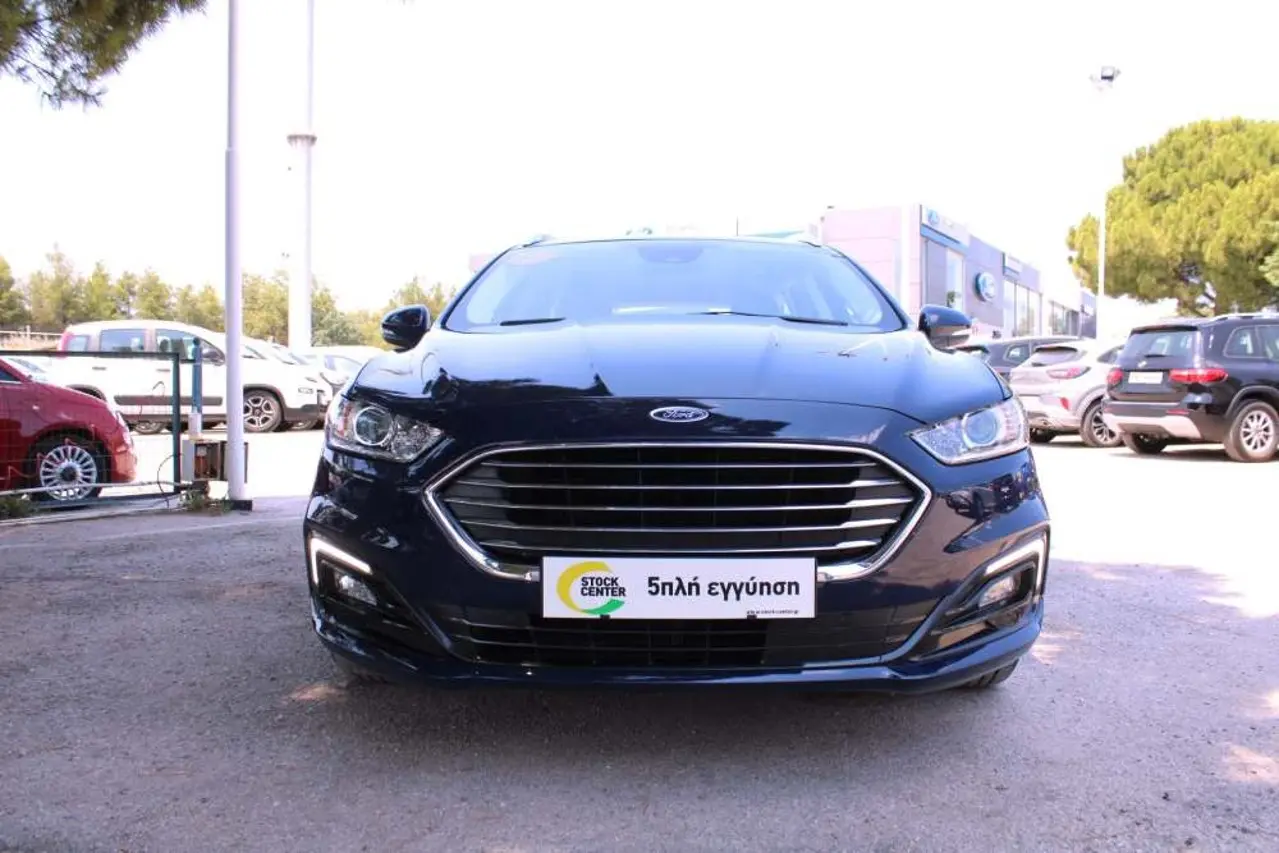 Ford Mondeo - View 2