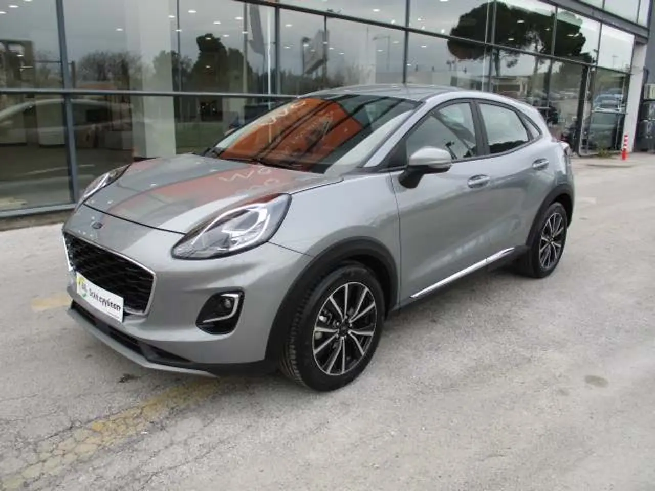 Ford Puma - View 3