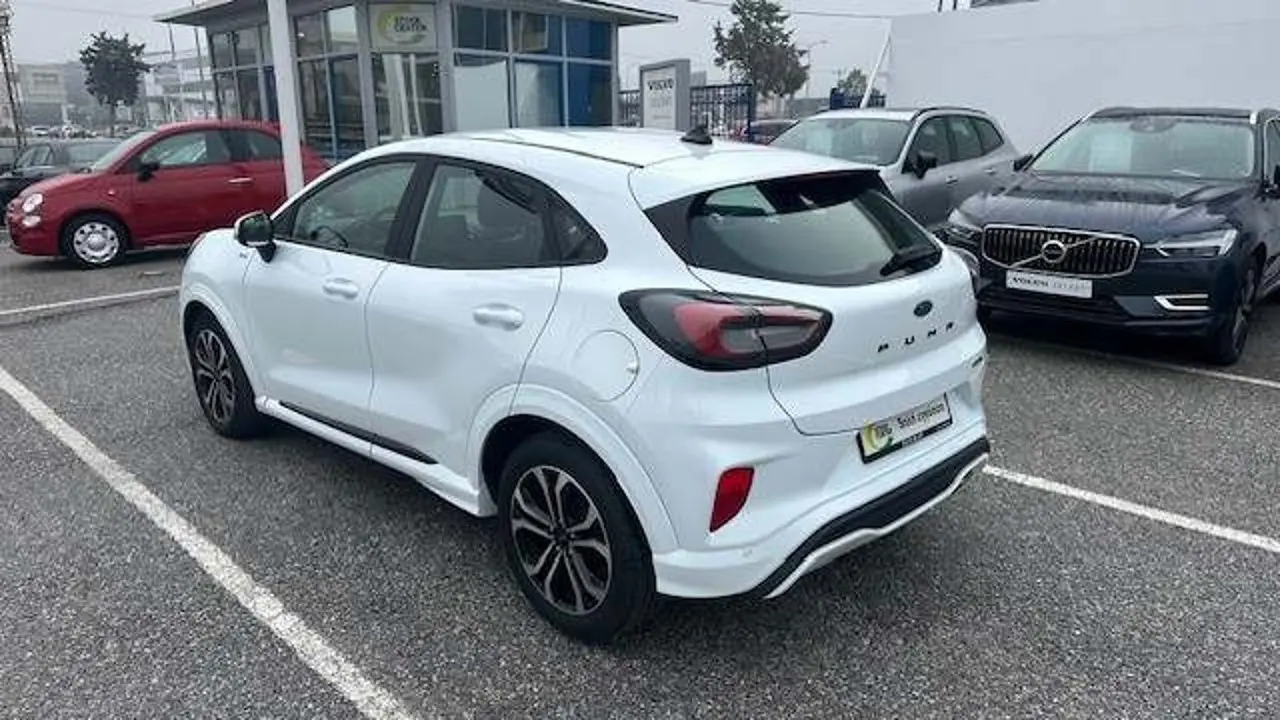 https://cdn.autoq.gr/websites/stock-center.gr/images/vehicles/ford-puma-5-hronia-eggyisi-puma-l-ecoboost-hybrid-125hp-st-10-hybrid-petrol-aspro/4_18.jpg