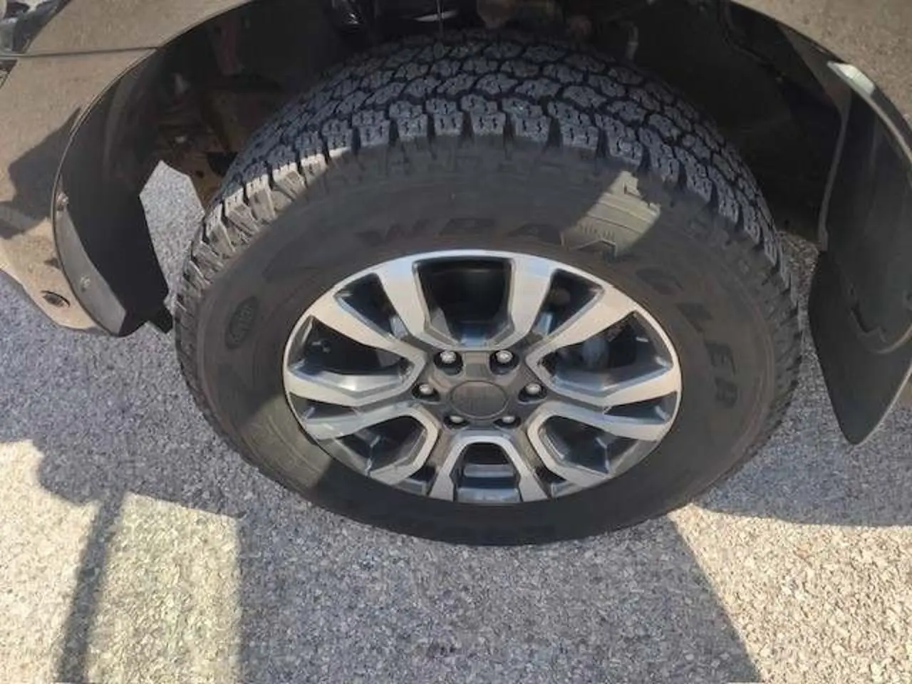 https://cdn.autoq.gr/websites/stock-center.gr/images/vehicles/ford-ranger-1-hrono-eggyisi-wild-track-mayro-2020/7_8.jpg