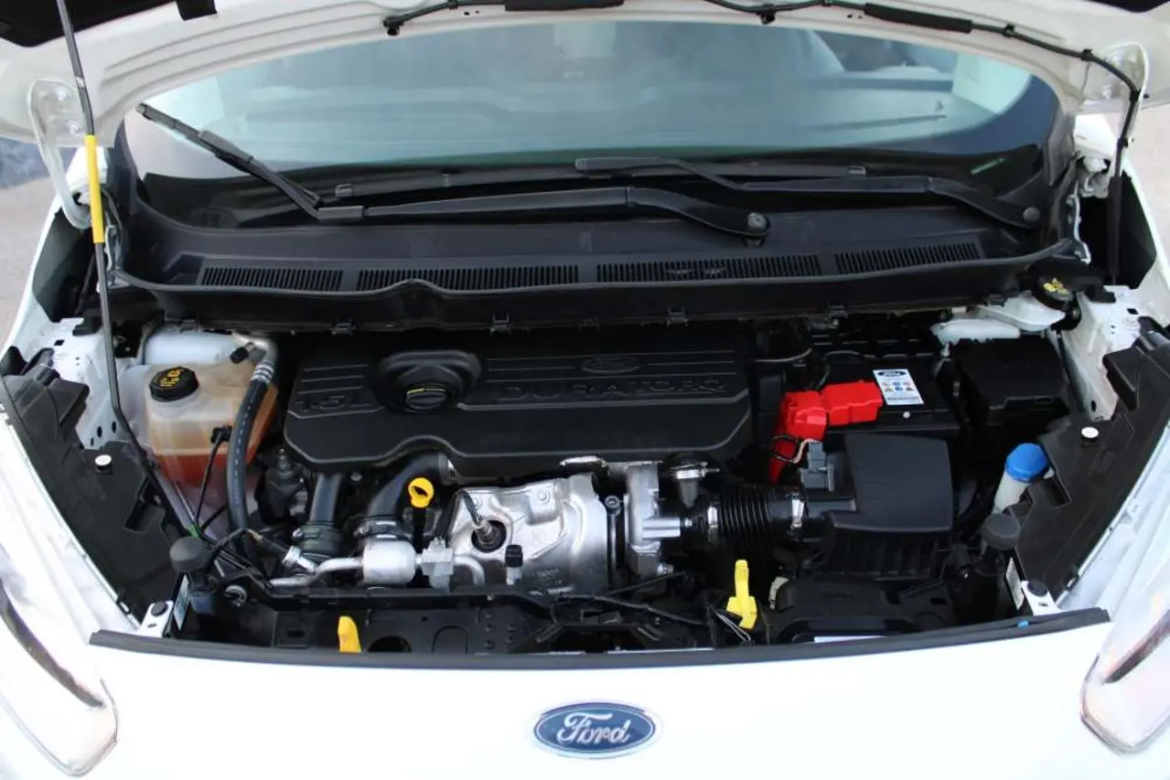 https://cdn.autoq.gr/websites/stock-center.gr/images/vehicles/ford-transit-courier-1-hrono-eggyisi-trend-diesel-ofelimo-477kg-mikto-1795kg-aspro/ford-courier-itx8967-27.jpg
