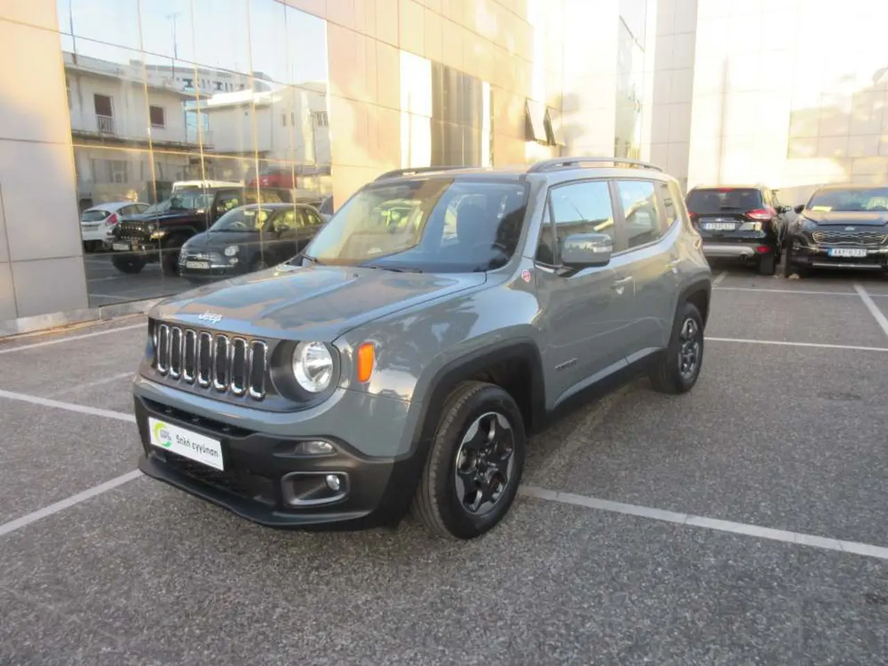 Jeep Renegade - View 3