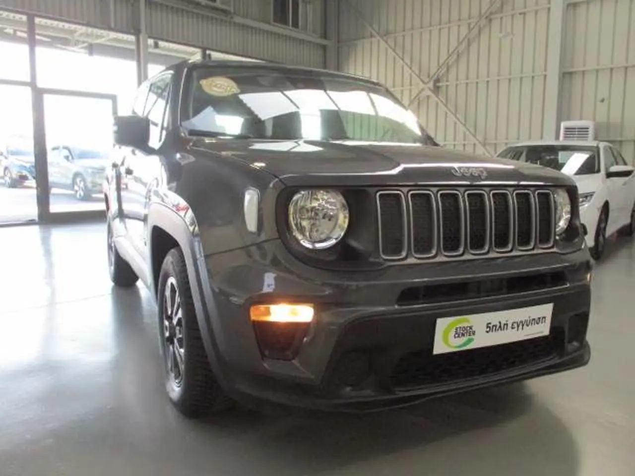 Jeep Renegade - View 1