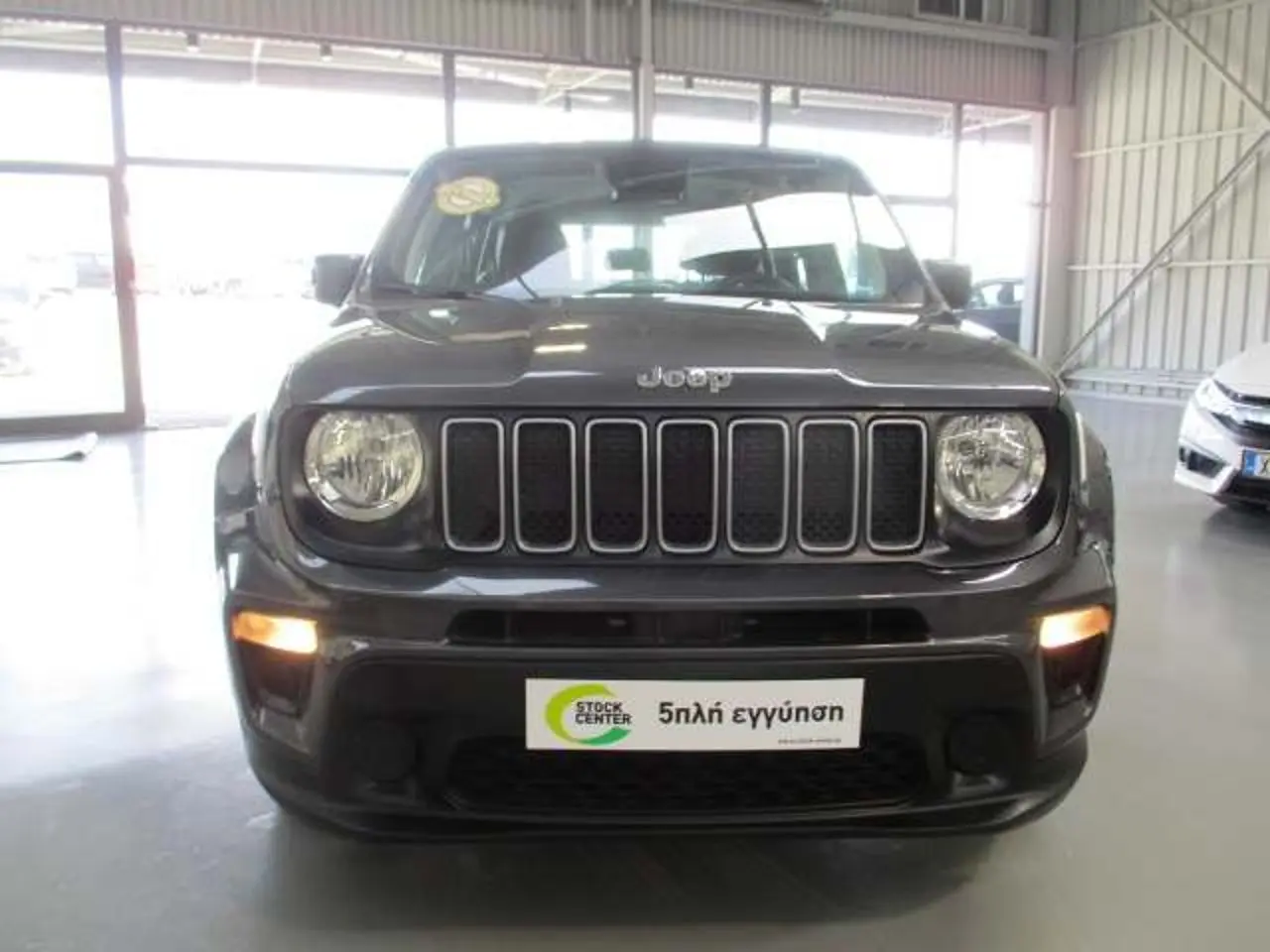Jeep Renegade - View 2