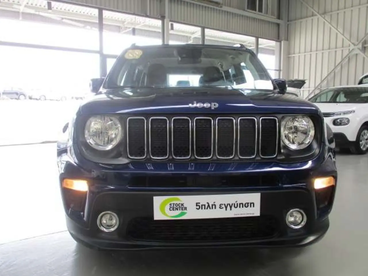 Jeep Renegade - View 2