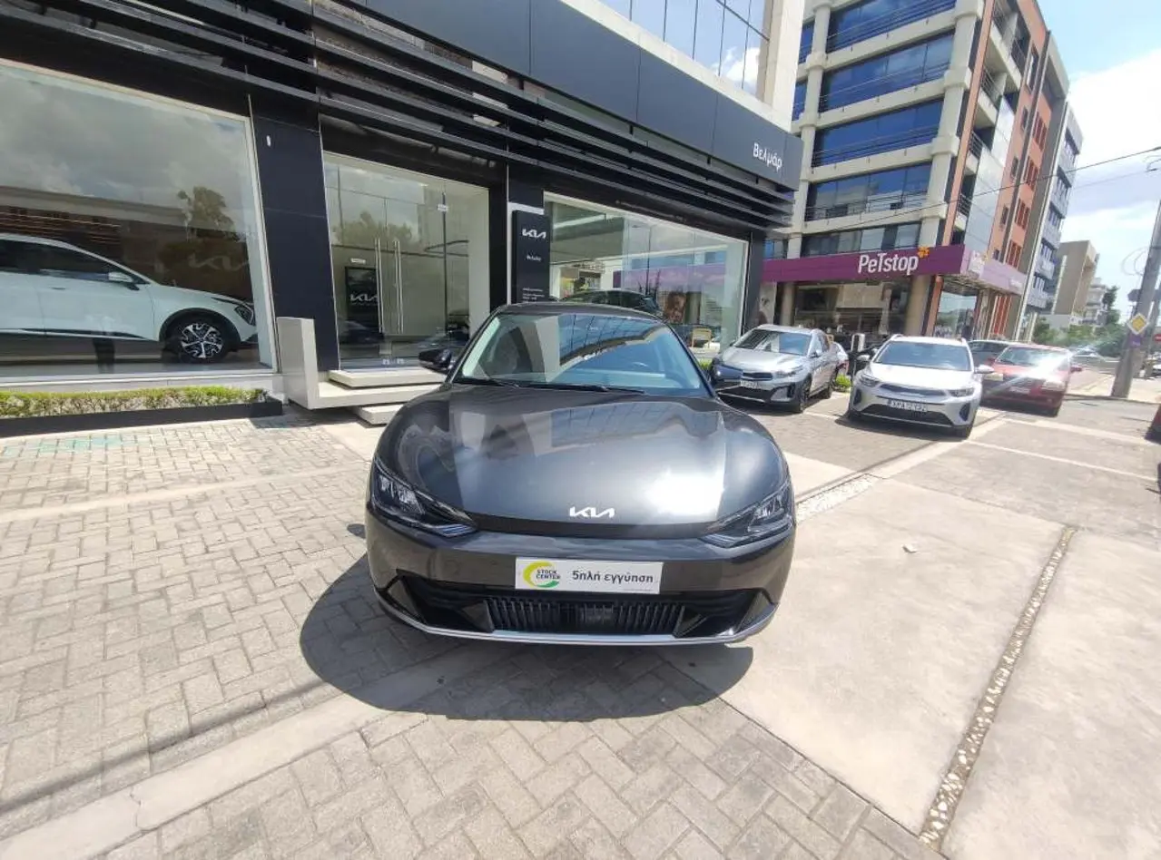 Kia EV6 - View 3