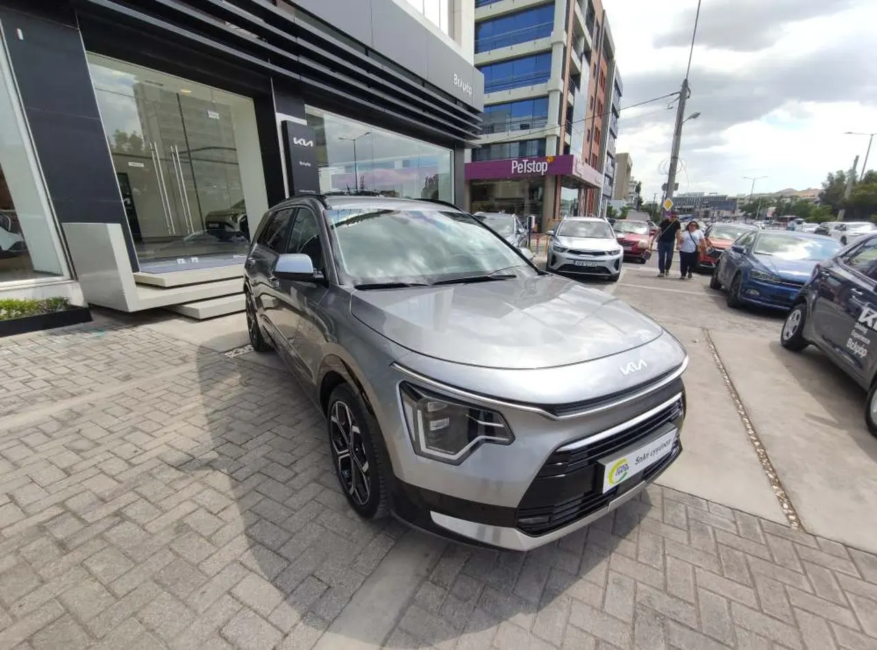 Kia Niro - View 2