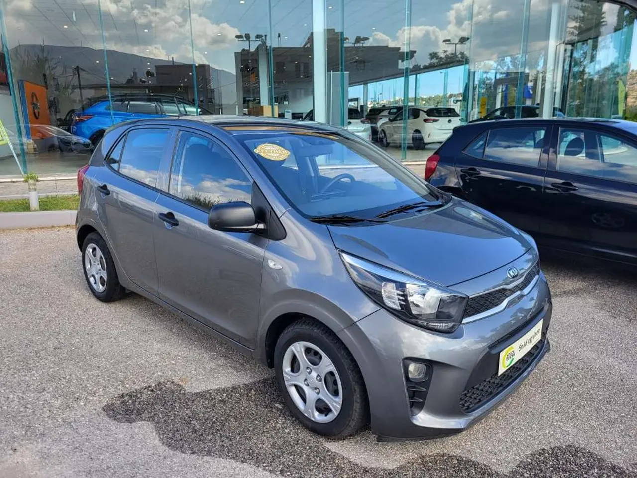 Kia Picanto - View 1