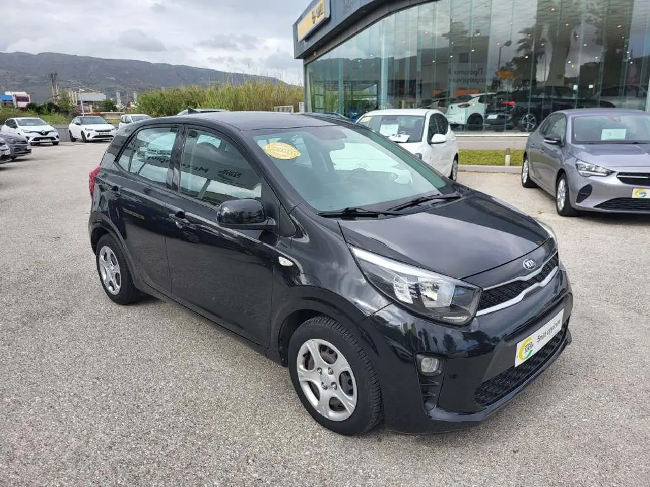 Kia Picanto - View 1
