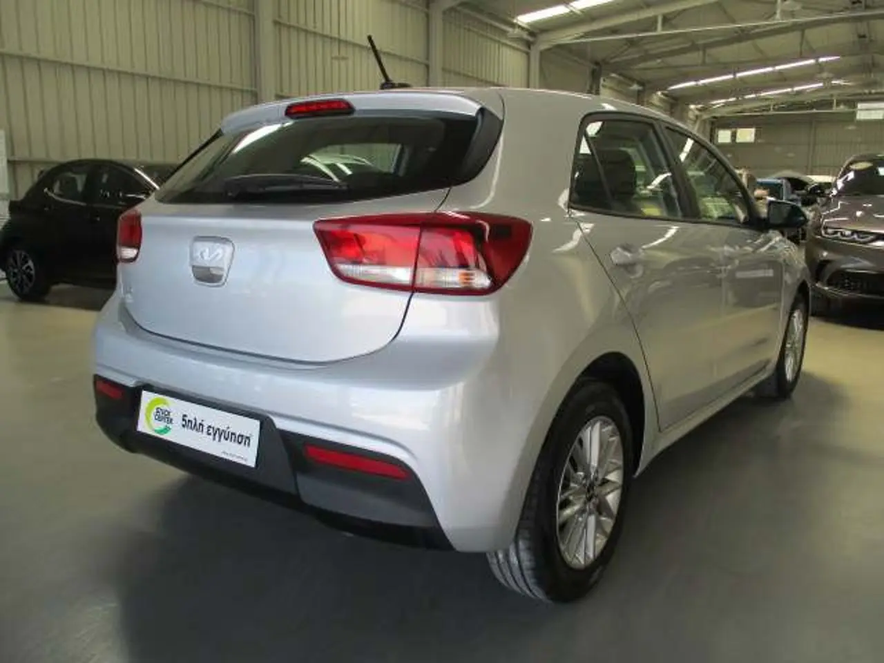 https://cdn.autoq.gr/websites/stock-center.gr/images/vehicles/kia-rio-5-hronia-eggyisi-instyle-gkri-2023/img_9086.jpg