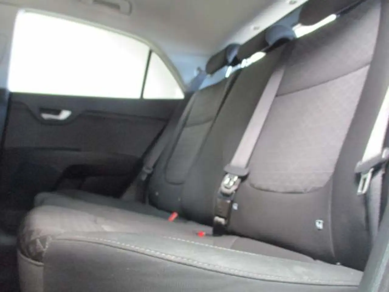 https://cdn.autoq.gr/websites/stock-center.gr/images/vehicles/kia-rio-5-hronia-eggyisi-instyle-gkri-2023/img_9098.jpg