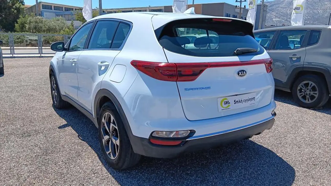 https://cdn.autoq.gr/websites/stock-center.gr/images/vehicles/kia-sportage-5-hronia-eggyisi-upgrade-aspro-2021/20250704_144211.jpg