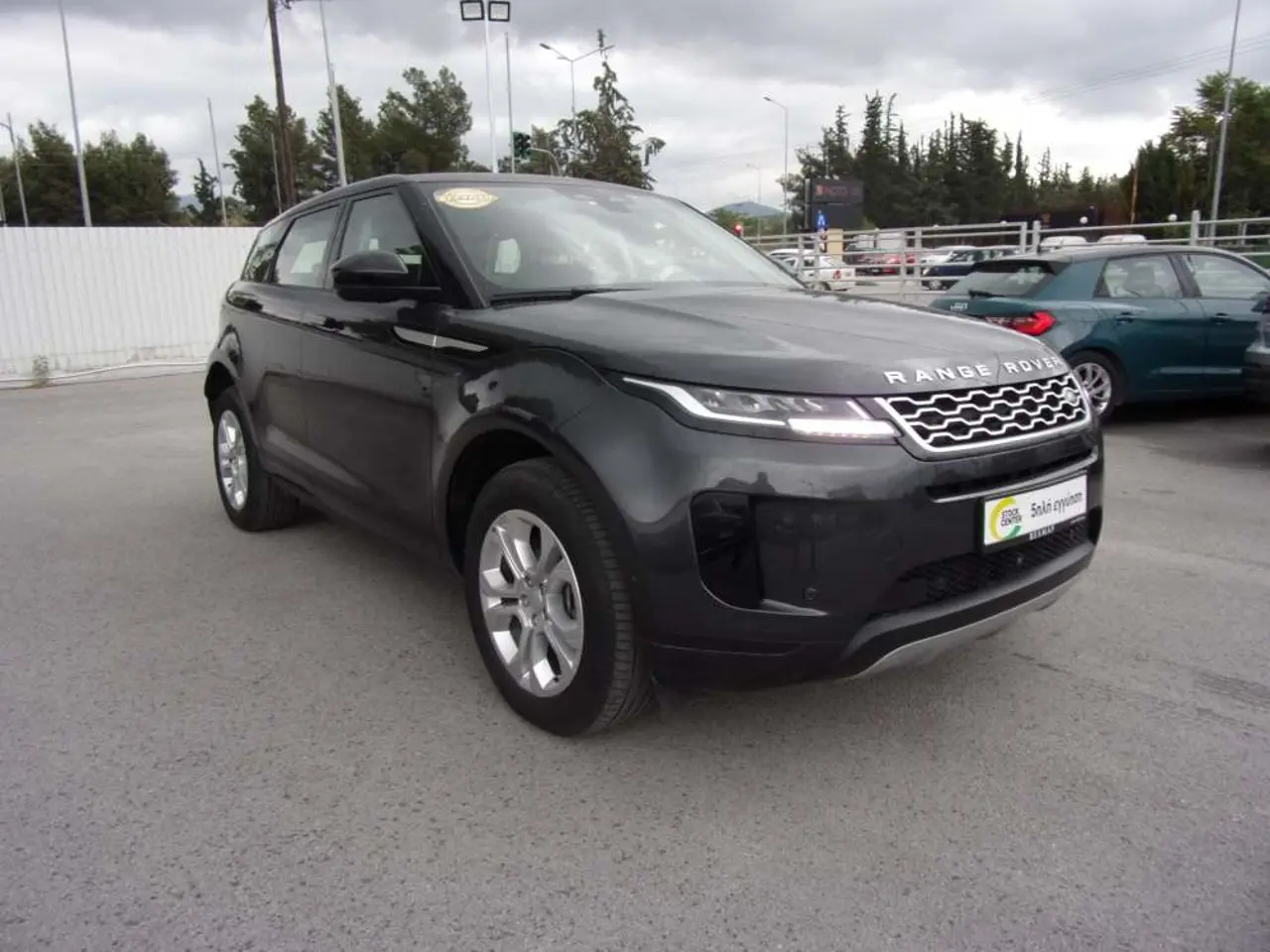 Land Rover Range Rover Evoque - View 1