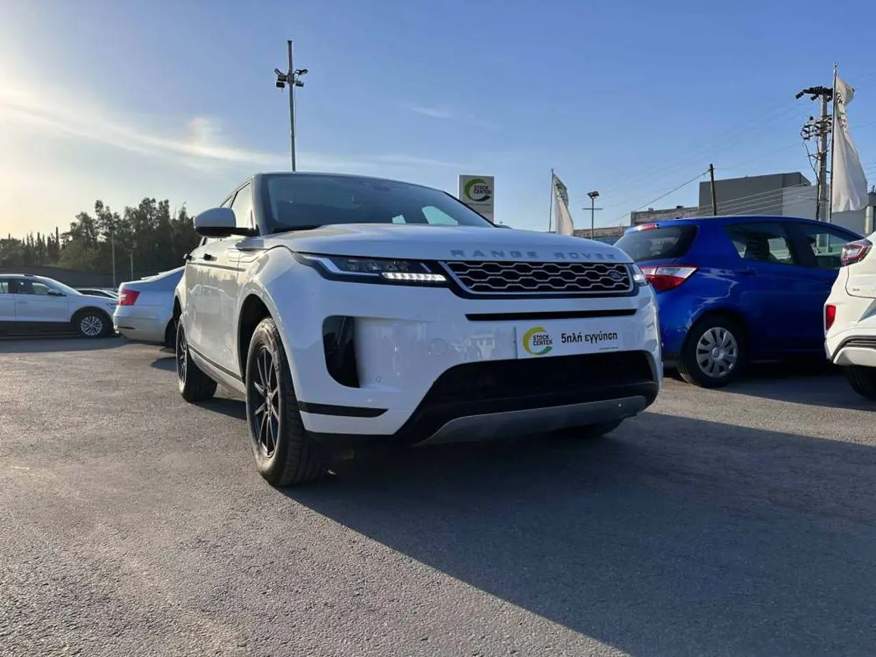 Land Rover Range Rover Evoque - View 1