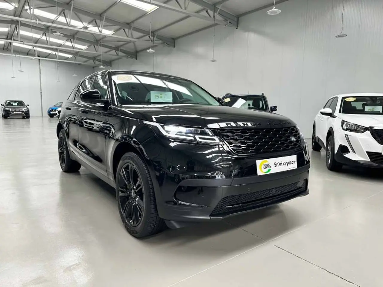 Land Rover Range Rover Velar - View 1