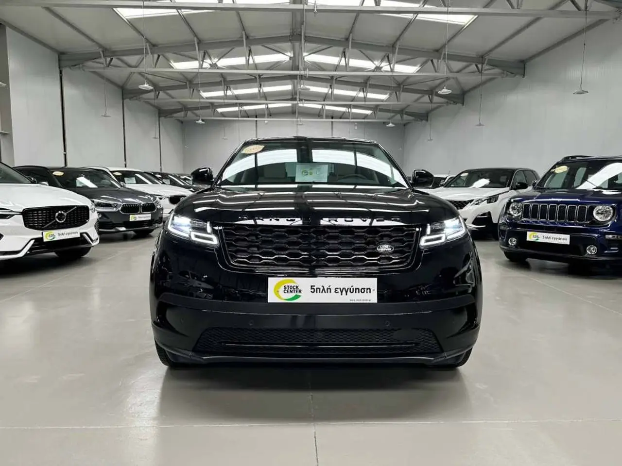 Land Rover Range Rover Velar - View 3