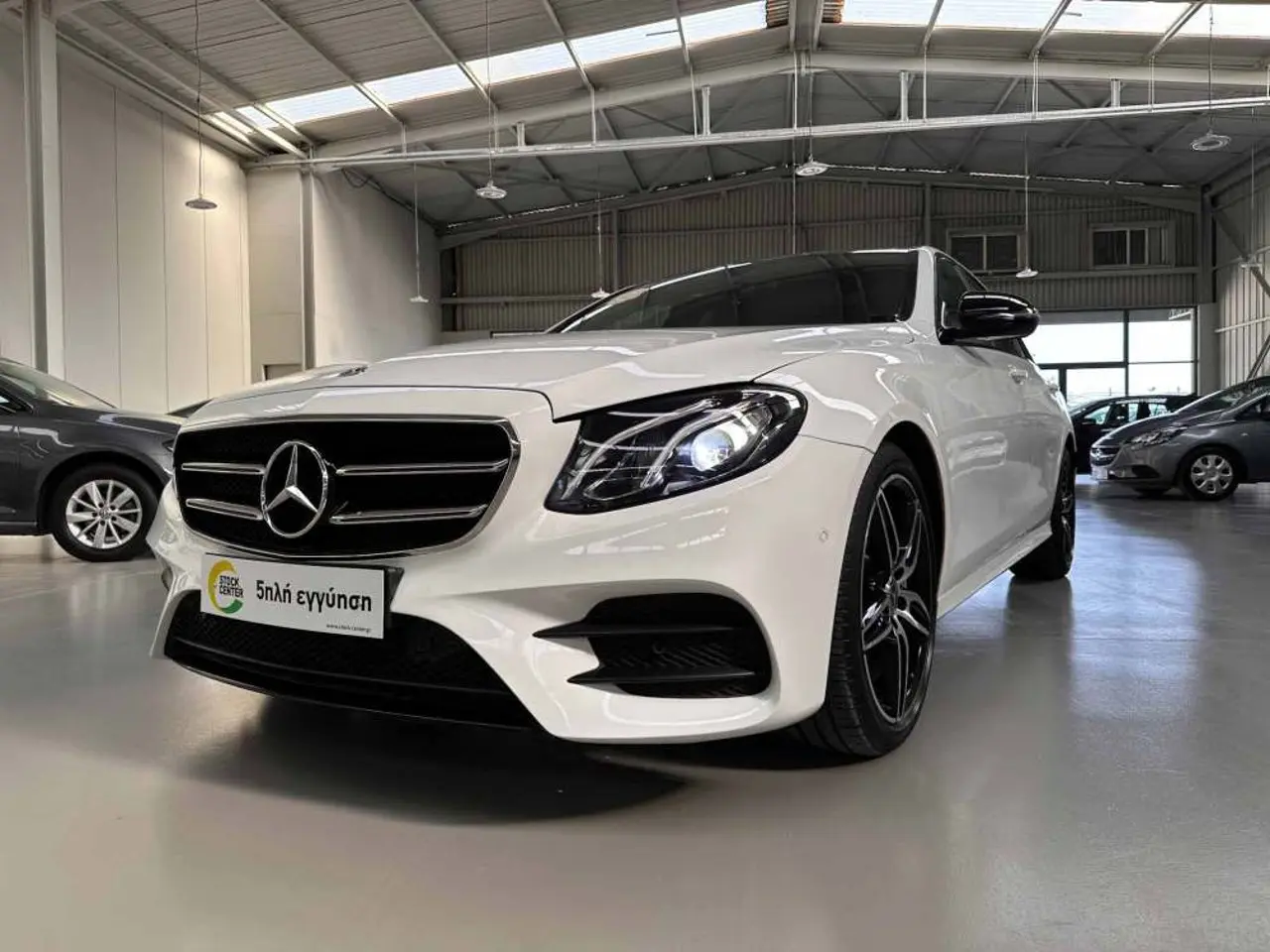 Mercedes-Benz E-class - View 3