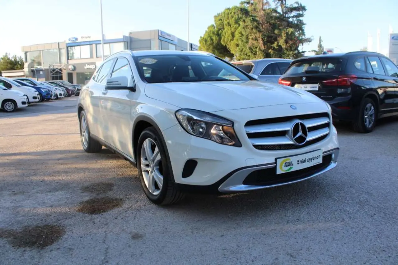 Mercedes-Benz GLA - View 1