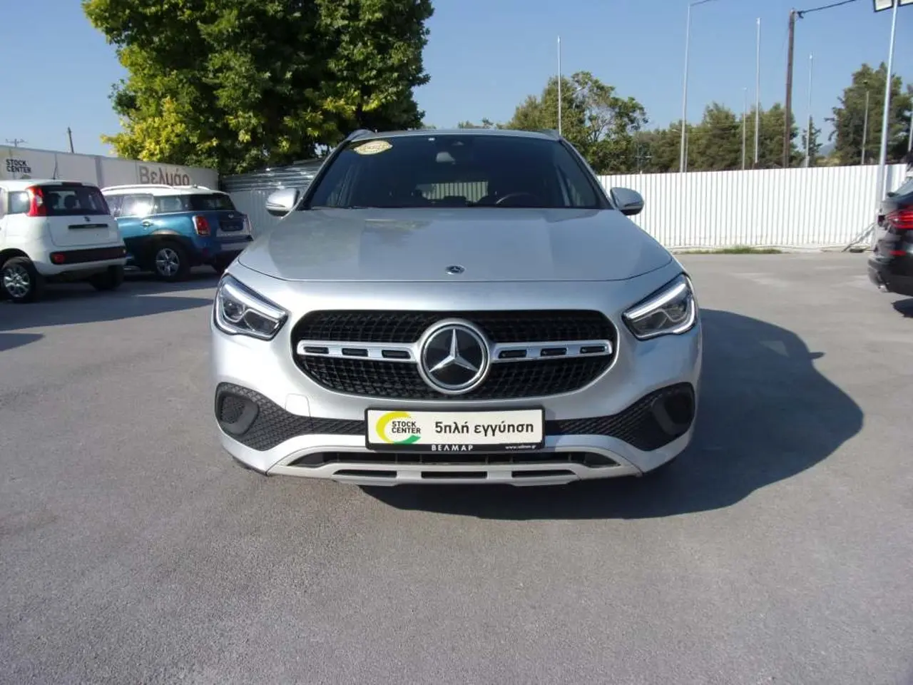 Mercedes-Benz GLA - View 3