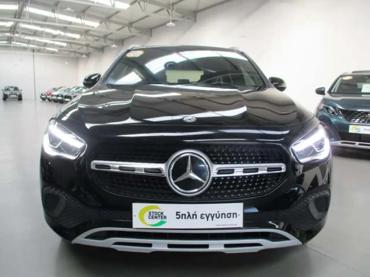 Mercedes-Benz GLA - View 2