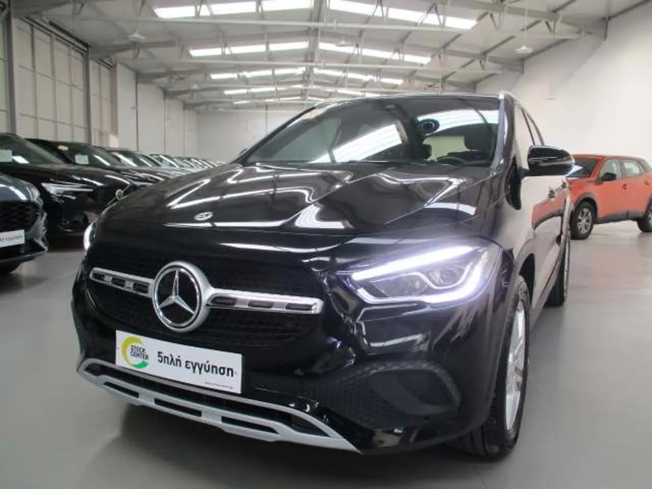 Mercedes-Benz GLA - View 3
