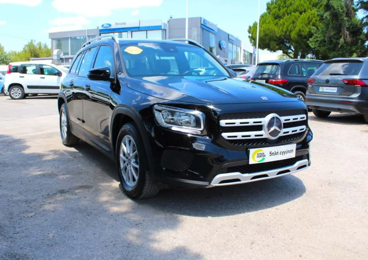 Mercedes-Benz GLB - View 2
