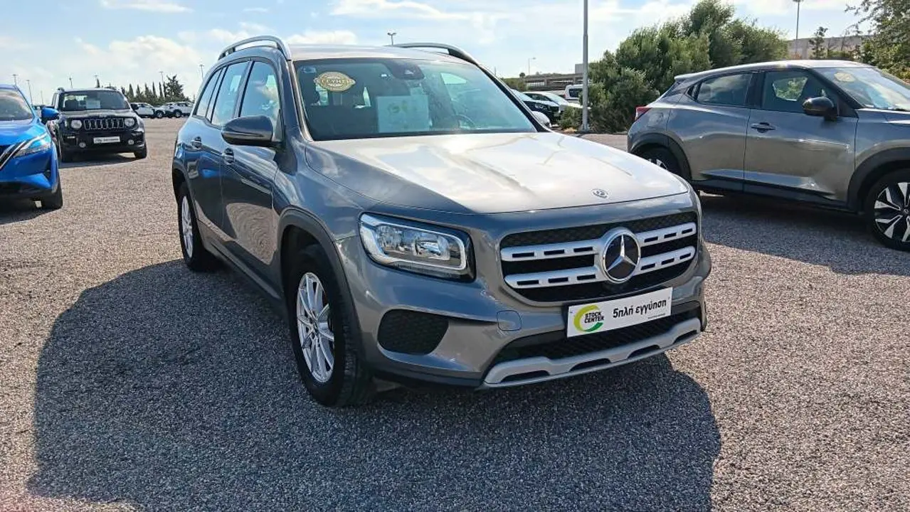 Mercedes-Benz GLB - View 1