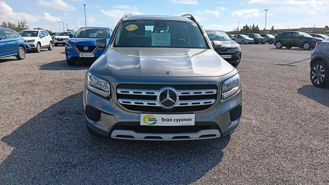 Mercedes-Benz GLB - View 2
