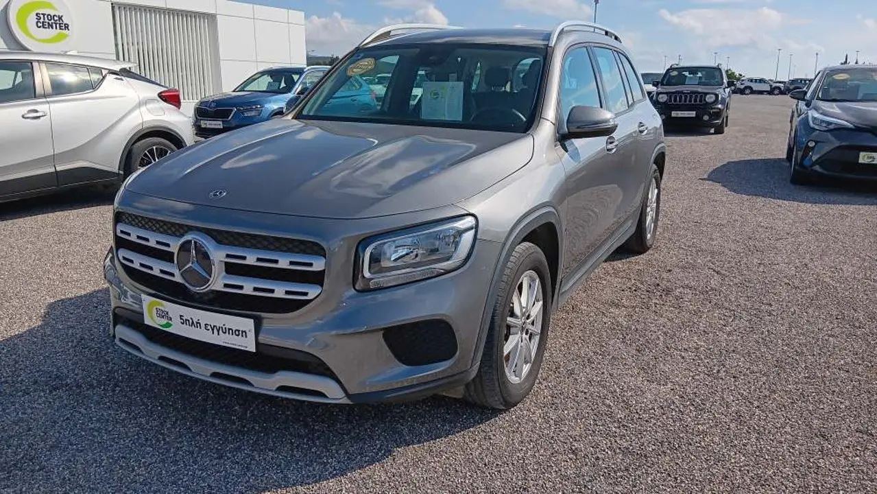 Mercedes-Benz GLB - View 3