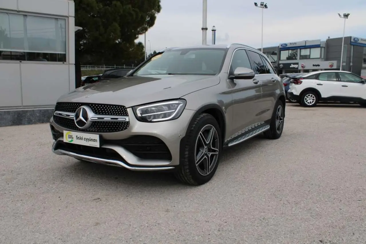 Mercedes-Benz GLC - View 3