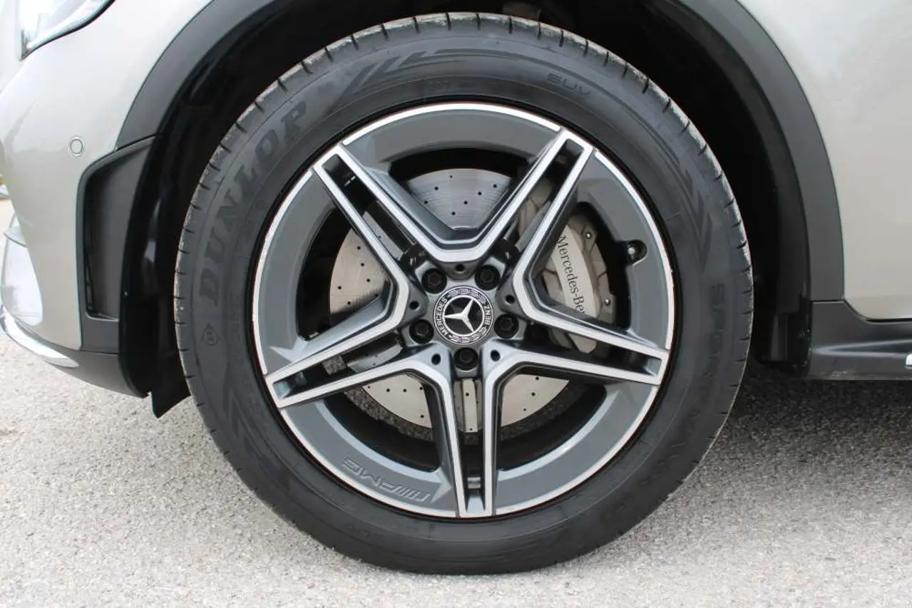 https://cdn.autoq.gr/websites/stock-center.gr/images/vehicles/mercedes-benz-glc-220-5-hronia-eggyisi-4matic-progressive-autox9-diesel-mpez-2020/mercedes-glc220-xeh-3015-8.jpg