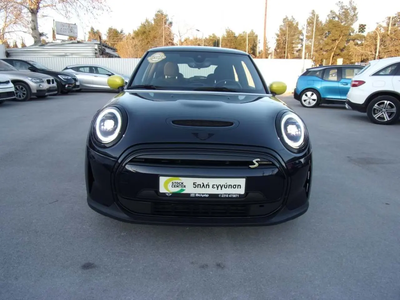 Mini Cooper - View 2