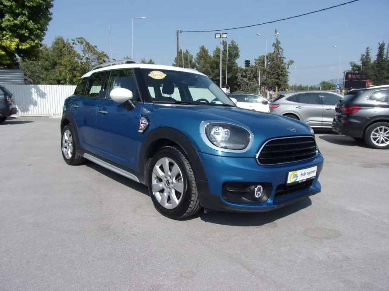 Mini Countryman - View 1