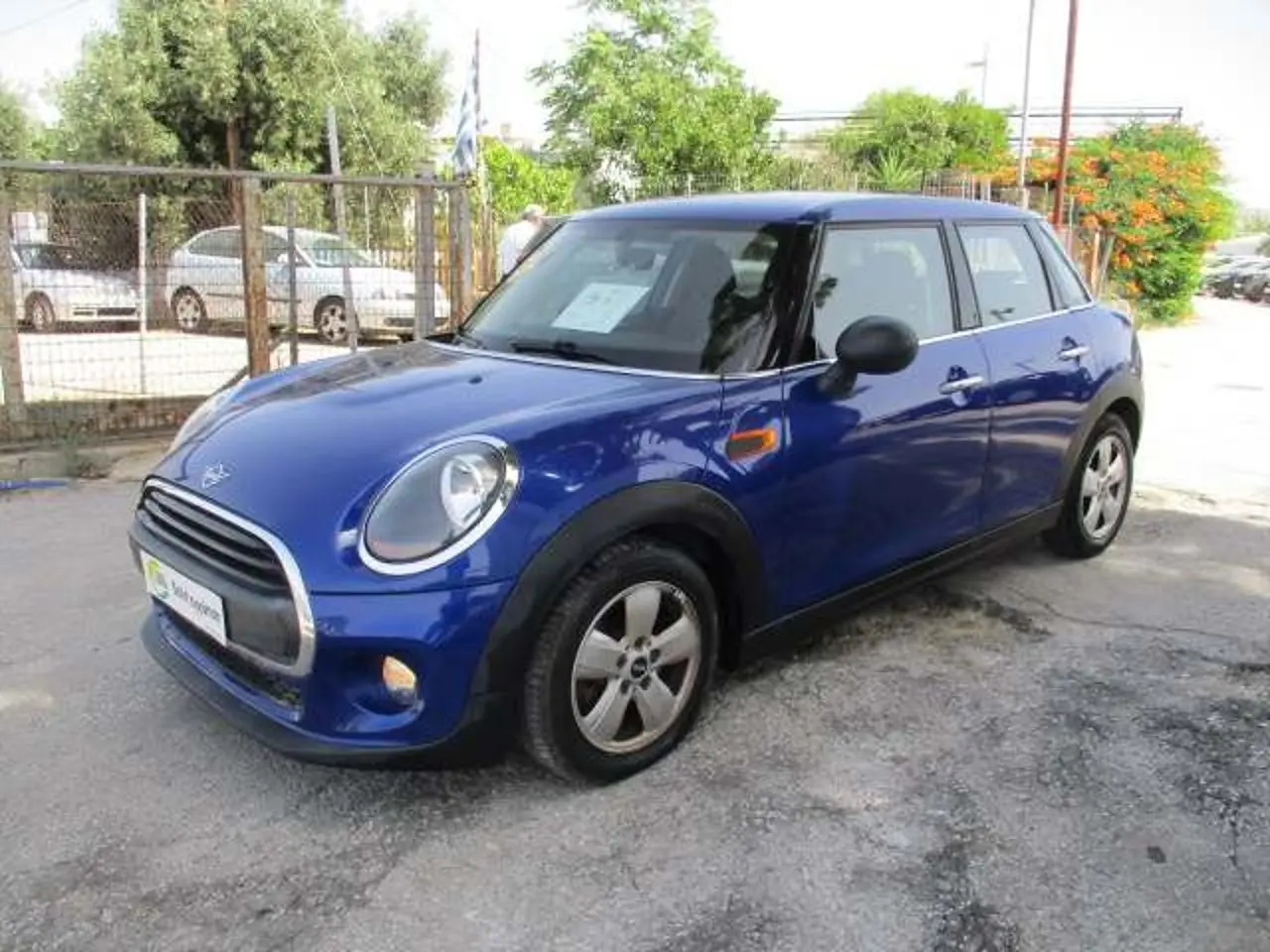 Mini One - View 3