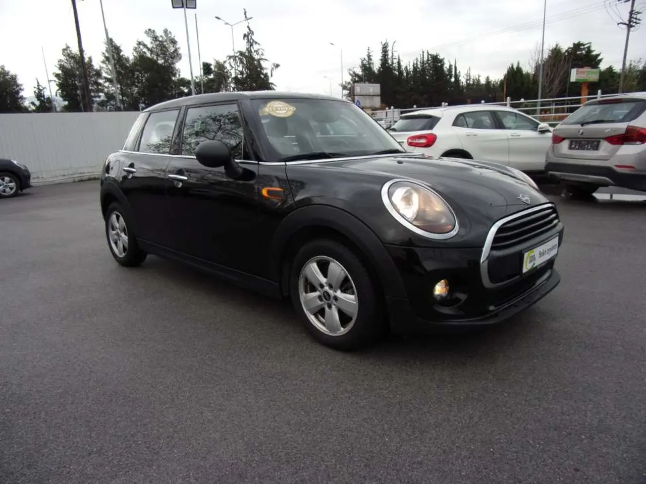 Mini One - View 1