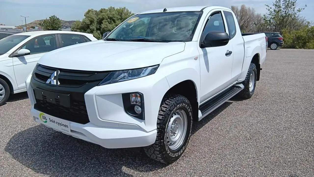 Mitsubishi L200 - View 3