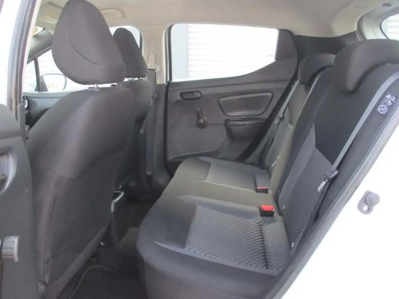https://cdn.autoq.gr/websites/stock-center.gr/images/vehicles/nissan-micra-5-hronia-eggyisi-energy-aspro-2019-0/img_6210_0.jpg