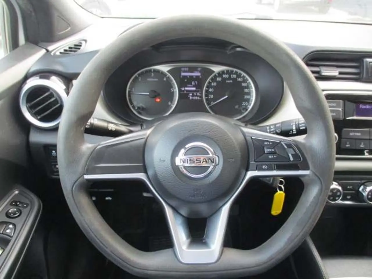 https://cdn.autoq.gr/websites/stock-center.gr/images/vehicles/nissan-micra-5-hronia-eggyisi-energy-aspro-2019-0/img_6212_0.jpg