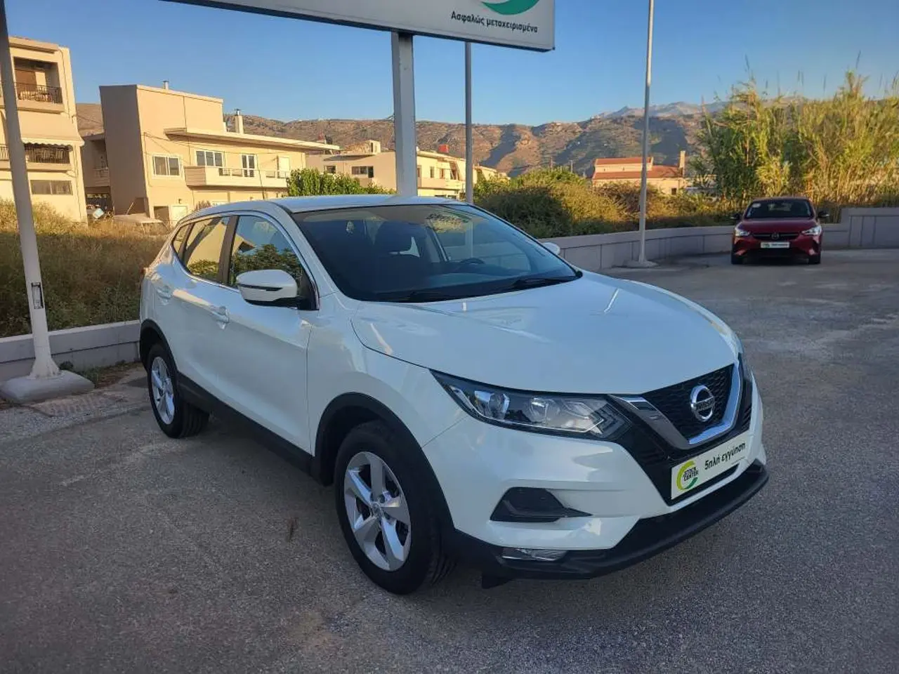Nissan Qashqai - View 2