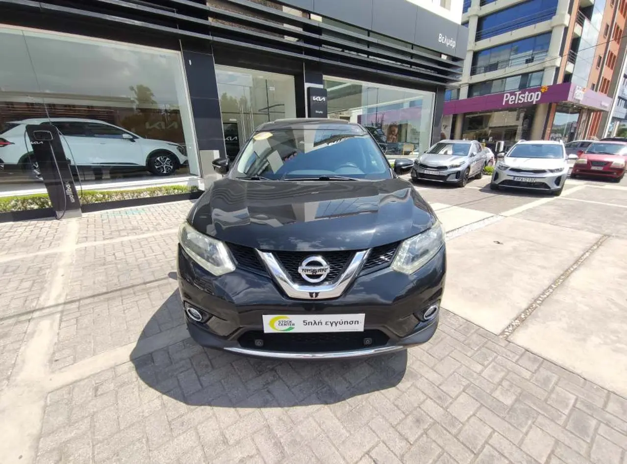 Nissan X-Trail - View 3